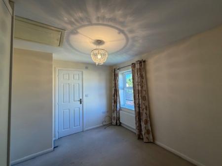 3 bedroom Terraced House to let in Hornbeam Drive, Healing, DN41