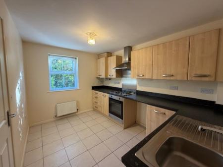 3 bedroom Terraced House to let in Hornbeam Drive, Healing, DN41