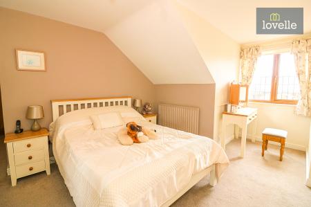 4 bedroom Detached house for sale in Top Road, Little Cawthorpe, LN11