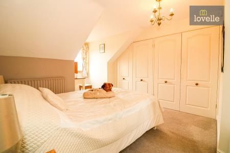 4 bedroom Detached house for sale in Top Road, Little Cawthorpe, LN11