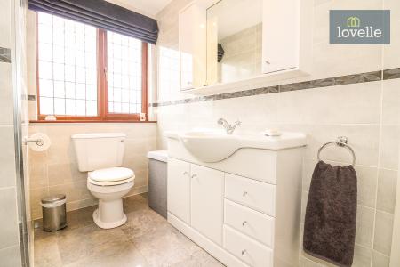 4 bedroom Detached house for sale in Top Road, Little Cawthorpe, LN11