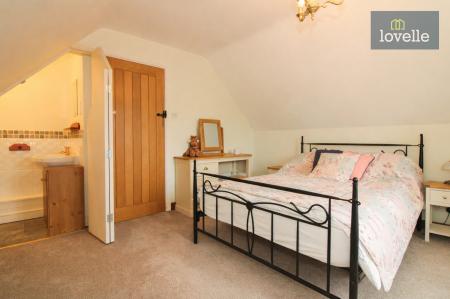 4 bedroom Detached house for sale in Top Road, Little Cawthorpe, LN11