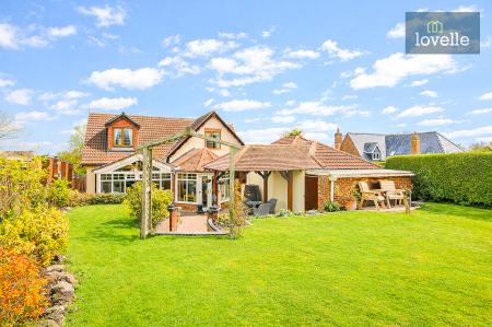 4 bedroom Detached house for sale in Top Road, Little Cawthorpe, LN11