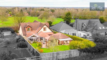 4 bedroom Detached house for sale in Top Road, Little Cawthorpe, LN11