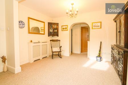 4 bedroom Detached house for sale in Top Road, Little Cawthorpe, LN11