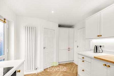 3 bedroom Semi-detached house for sale in Birkdale, Waltham, DN37