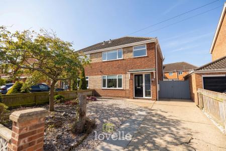 Birkdale, Waltham, DN37