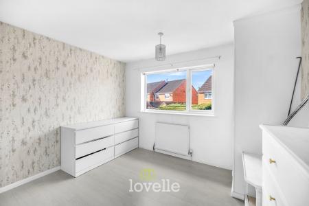 3 bedroom Semi-detached house for sale in Birkdale, Waltham, DN37