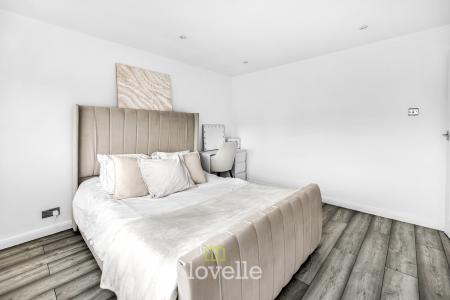 3 bedroom Semi-detached house for sale in Birkdale, Waltham, DN37