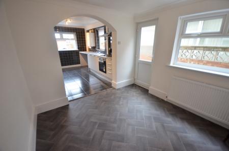 3 bedroom Terraced House to let in Durban Road, Grimsby, DN32