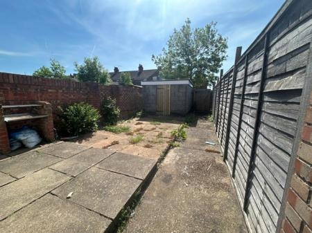 3 bedroom Terraced House to let in Durban Road, Grimsby, DN32