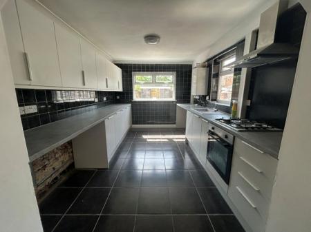 3 bedroom Terraced House to let in Durban Road, Grimsby, DN32