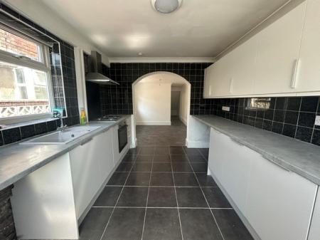 3 bedroom Terraced House to let in Durban Road, Grimsby, DN32