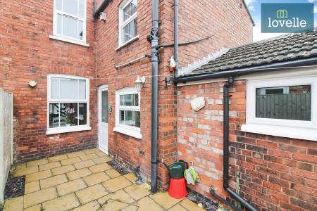 2 bedroom Terraced House for sale in Brackenborough Road, Louth, LN11