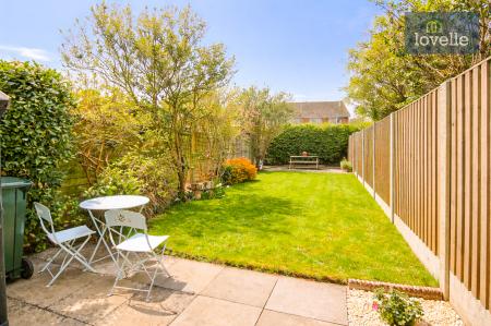 2 bedroom Terraced House for sale in Brackenborough Road, Louth, LN11