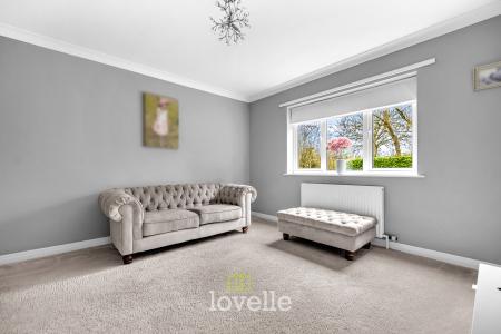 4 bedroom Detached house for sale in Cheapside, Waltham, DN37