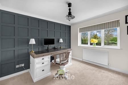 4 bedroom Detached house for sale in Cheapside, Waltham, DN37