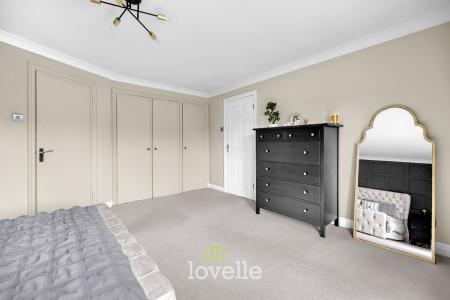 4 bedroom Detached house for sale in Cheapside, Waltham, DN37