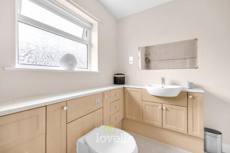 4 bedroom Detached house for sale in Cheapside, Waltham, DN37