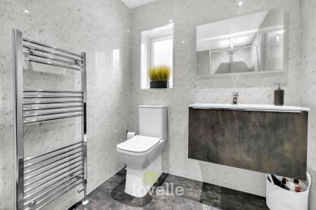 4 bedroom Detached house for sale in Cheapside, Waltham, DN37