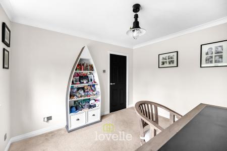 4 bedroom Detached house for sale in Cheapside, Waltham, DN37