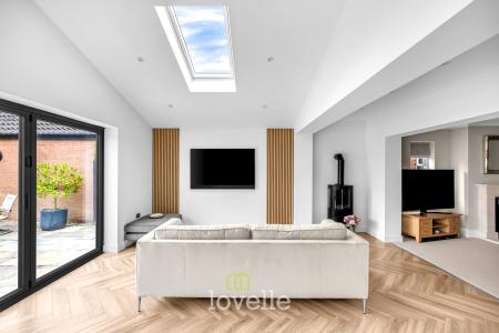 4 bedroom Detached house for sale in Cheapside, Waltham, DN37