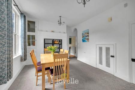 7 bedroom Detached house for sale in Abbey Road, Grimsby, DN32
