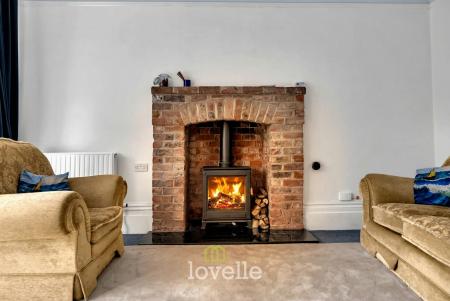 7 bedroom Detached house for sale in Abbey Road, Grimsby, DN32