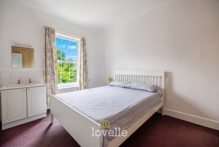 7 bedroom Detached house for sale in Abbey Road, Grimsby, DN32