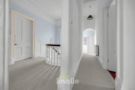 7 bedroom Detached house for sale in Abbey Road, Grimsby, DN32