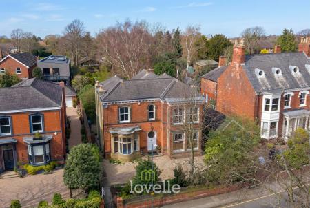 7 bedroom Detached house for sale in Abbey Road, Grimsby, DN32