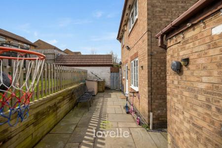 3 bedroom Detached house for sale in Harlstone Court, Laceby Acres, Grimsby, DN34