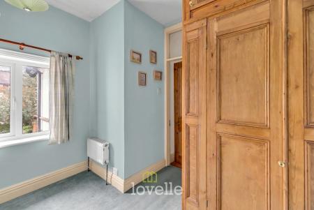 4 bedroom Terraced House for sale in Sackville Street, Grimsby, DN34