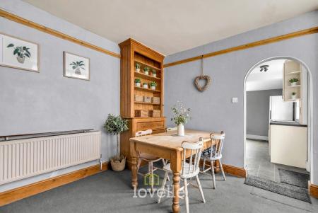 4 bedroom Terraced House for sale in Sackville Street, Grimsby, DN34