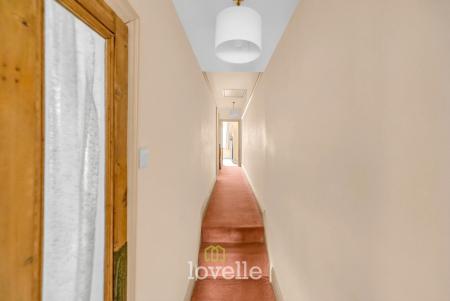 4 bedroom Terraced House for sale in Sackville Street, Grimsby, DN34