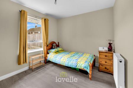 2 bedroom Semi-detached bungalow for sale in The Cedars, Grimsby, DN34