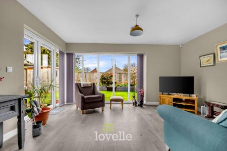 2 bedroom Semi-detached bungalow for sale in The Cedars, Grimsby, DN34