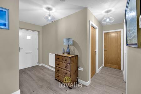 2 bedroom Semi-detached bungalow for sale in The Cedars, Grimsby, DN34