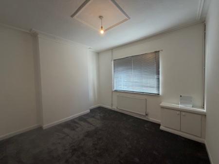 3 bedroom Terraced House to let in Montague Street, Cleethorpes, DN35