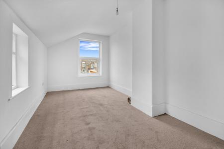 3 bedroom Terraced House for sale in Grafton Street, Grimsby, DN32