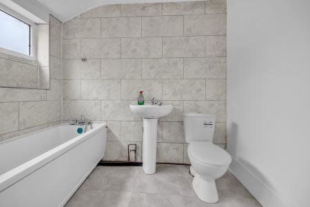 3 bedroom Terraced House for sale in Grafton Street, Grimsby, DN32