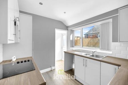 2 bedroom Terraced House for sale in Fairfax Road, Grimsby, DN34