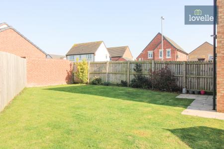 2 bedroom Semi-detached house for sale in Acorn Avenue, Louth, LN11