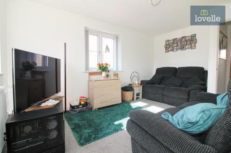 2 bedroom Semi-detached house for sale in Acorn Avenue, Louth, LN11