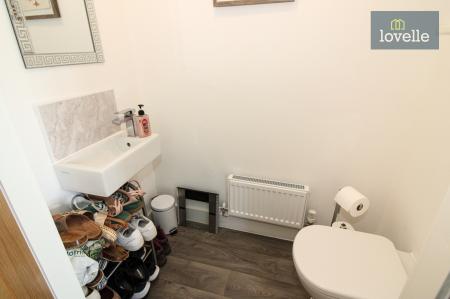 2 bedroom Semi-detached house for sale in Acorn Avenue, Louth, LN11