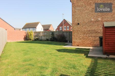 2 bedroom Semi-detached house for sale in Acorn Avenue, Louth, LN11