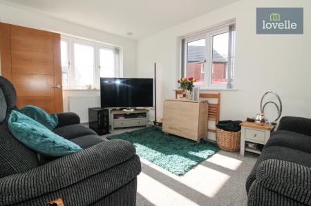 2 bedroom Semi-detached house for sale in Acorn Avenue, Louth, LN11