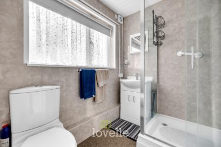 3 bedroom Terraced House for sale in Buttermere Way, Grimsby, DN32