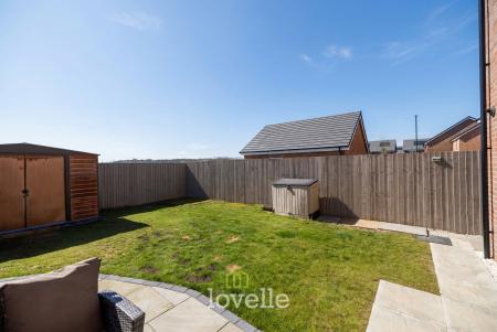 3 bedroom Semi-detached house for sale in Buttercup Way, Scartho Top, Grimsby, DN33