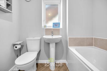 3 bedroom Semi-detached house for sale in Buttercup Way, Scartho Top, Grimsby, DN33